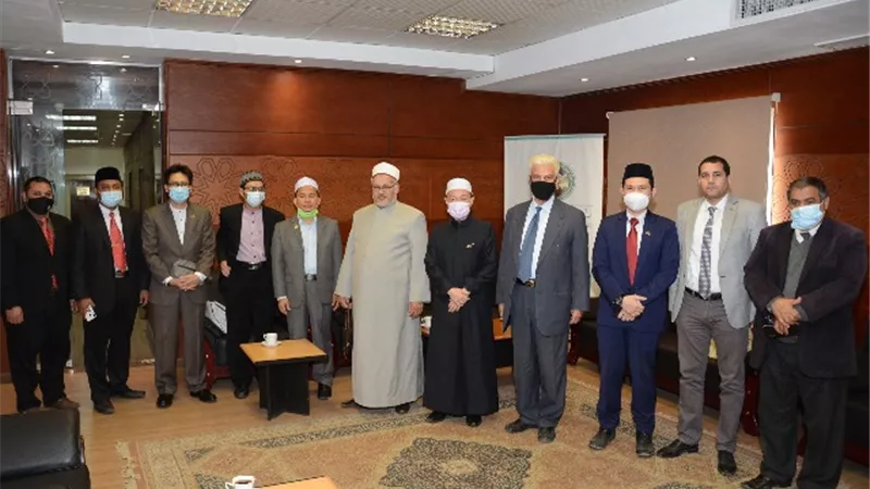 وفد ماليزى برئاسة مفتى كوالالمبور يزور منظمة خريجى الأزهر