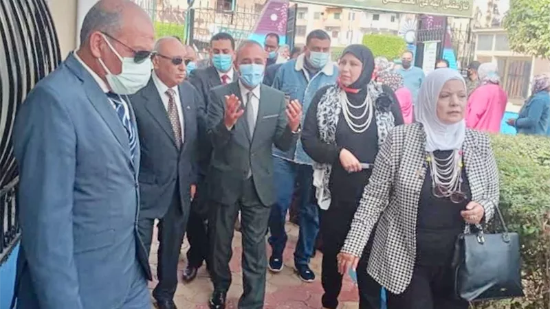 محافظ الاسماعيلية يفتتح معرض سيدات الاعمال بمناسبة عيد الأم