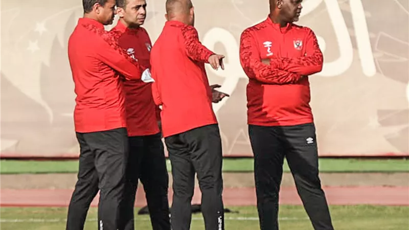 تفاصيل جلسة موسيماني مع جهازه المعاون قبل مواجهة فيتا كلوب