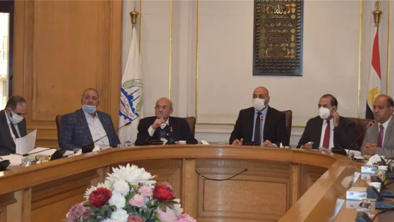 نائب رئيس غرفة القاهرة: توجيهات الرئيس السيسي بزيادة مرتبات العاملين بالدولة مردودها إيجابي اجتماعيًا واقتصاديًا