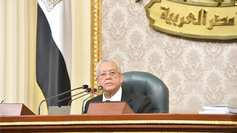 الجبالي يرفع جلسة البرلمان بعد إقرار عددا من المواد بمشروع قانون الموارد المائية والري