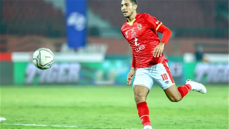 طبيب الأهلي يكشف تفاصيل إصابة محمد شريف أمام فيتا كلوب