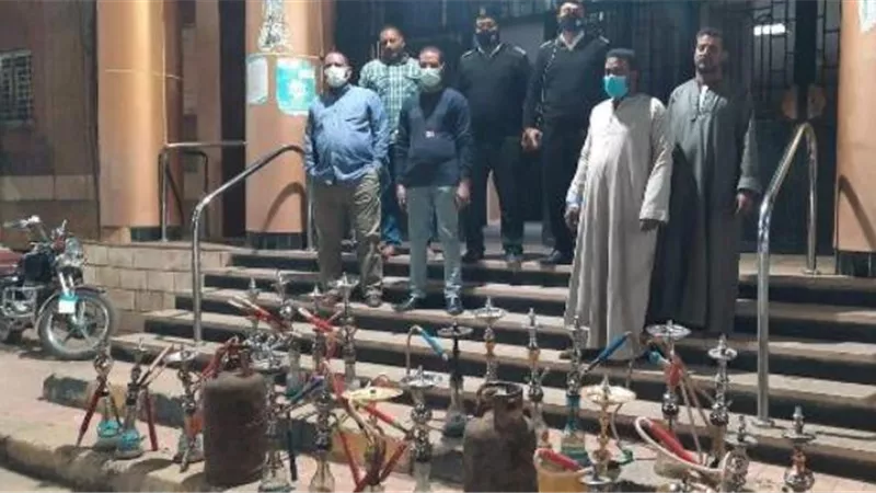 تحرير 40 محضر إشغال ونظافة وإزالة فى حملة مرافق بإسنا جنوب الأقصر