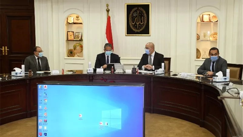 وزيرا الإسكان والسياحة والآثار يتابعون خطط التنمية بساحل البحر الأحمر وجنوب سيناء