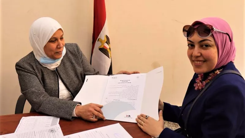 وزيرة التجارة والصناعة تعلن بدء تسليم الدفعة الأولى من الوحدات الصناعية للمستثمرين بالمجمعات الجديدة