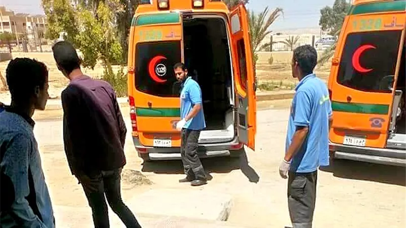 مصرع سيدة ونجليها دهسهم لودر زراعى بالفرافرة