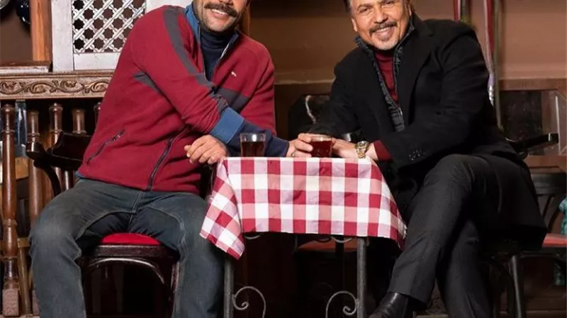 محمد إمام يخطف الأنظار برفقة محمد رياض من كواليس 