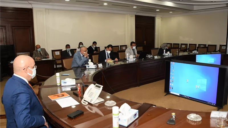 وزير الإسكان يتابع موقف تنفيذ الأعمال بمشروع تطوير جزيرة الوراق .. صور