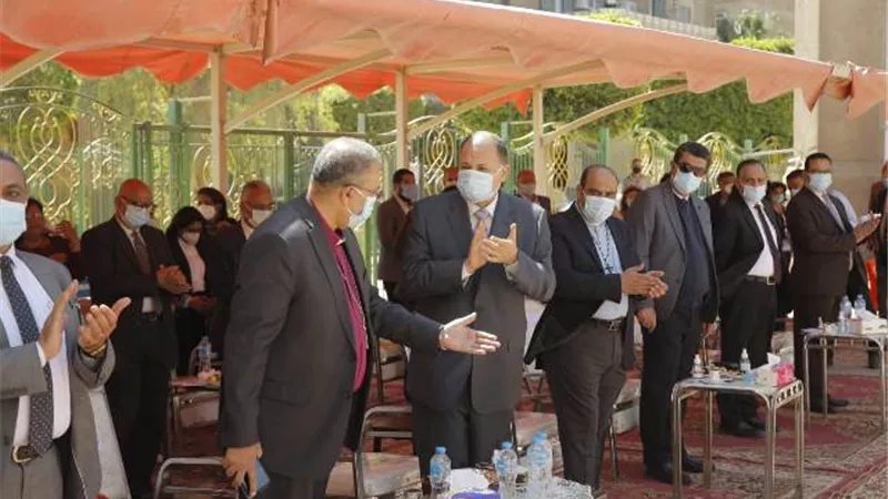 عصام واندريه يكرمان طلاب السلام الإنجيلية بأسيوط