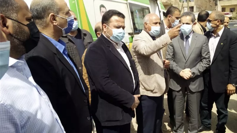 محافظ الغربية يتفقد القافلة الطبية والكشف على ١٠٤٥بسنباط بزفتى-صور