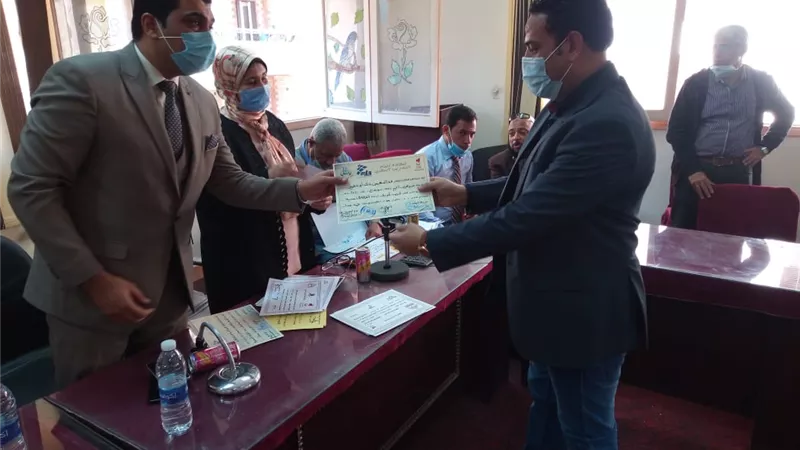 سعفان يتابع الدورات التدريبية بالوحدات المتنقلة