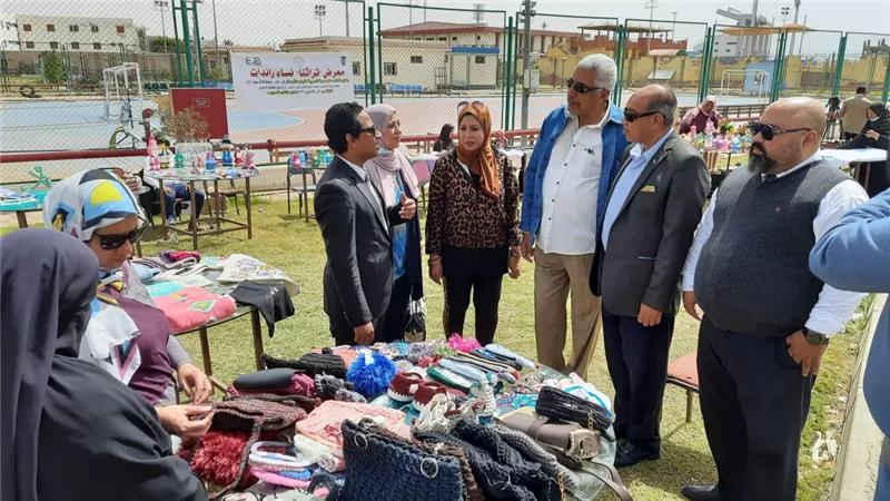 معرض للأعمال والحرف اليدوية بالسويس لـ
