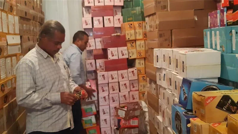ضبط 9 آلاف عبوة آيس كريم و270 كيلو جبنة رومى منتهية الصلاحية بالأقصر