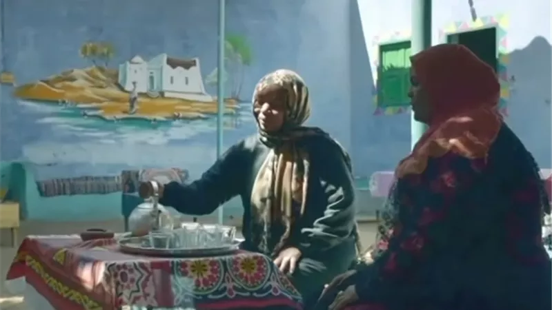 الرئيس السيسى والسيدة قرينته يشهدان فيلما تسجيليا بعنوان 