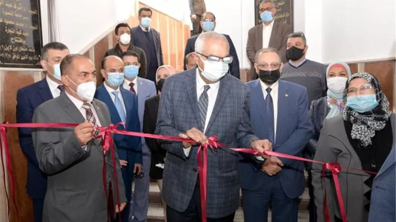 افتتاح رئيس جامعة المنصورة تطوير الوحدات التعليمية فى كلية التجارة.. بالصور