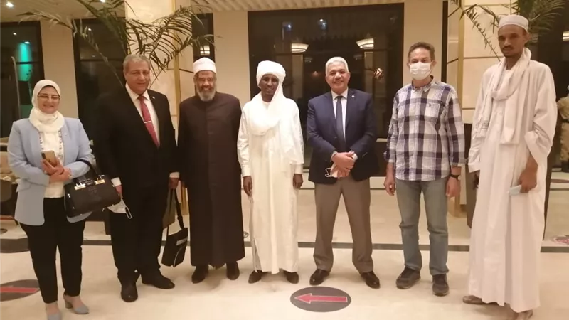 مستشار رئيس تشاد يستقبل وفد جامعة الأزهر