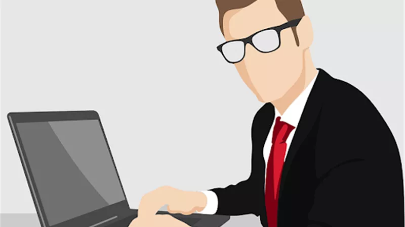 احذر .. الجلوس أمام شاشات الكمبيوتر والمحمول يهددك بـ 5 امراض خطيرة