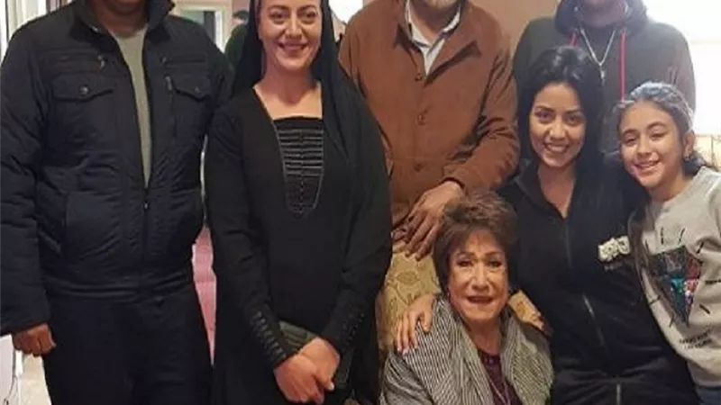 جمال سليمان وسهر الصايغ يهنئان رؤوف عبد العزيز بعيد ميلاده.. فيديو