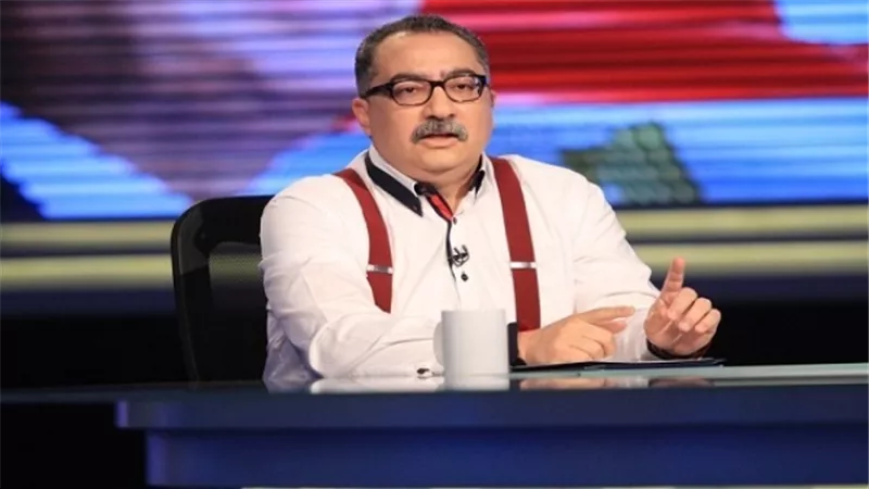«إصابات بالغة».. إبراهيم عيسى يتعرض لحادث خلال التصوير بإحدى القنوات