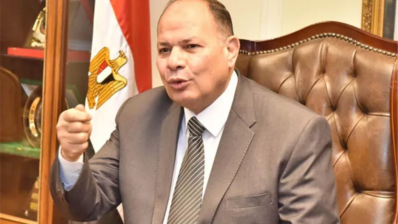 محافظ أسيوط: السيطرة على بقعة سولار قادمة من سوهاج عقب اتخاذ كافة الاجراءات اللازمة