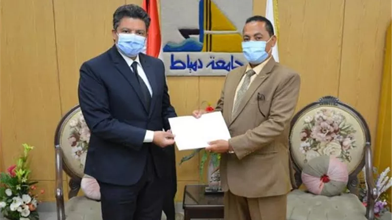 الشحات عتمان عميدا لكلية التربية بدمياط