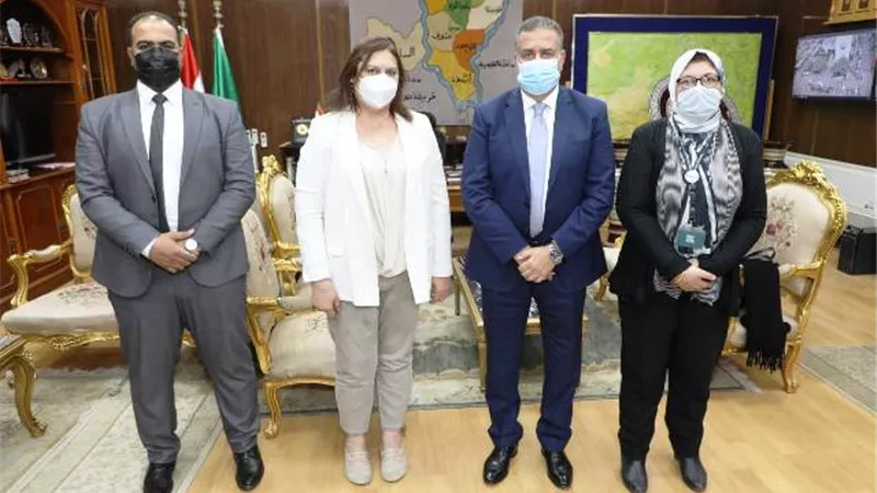 محافظ المنوفية يلتقى بمسئولى مؤسسات ليلة القدر ومصر الخير لبحث تقديم الدعم للأسر.. بالصور