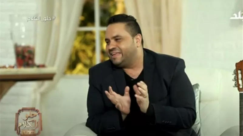 بالفيديو..إسلام محي يكشف عن موقف غريب من الفنان حمادة هلال