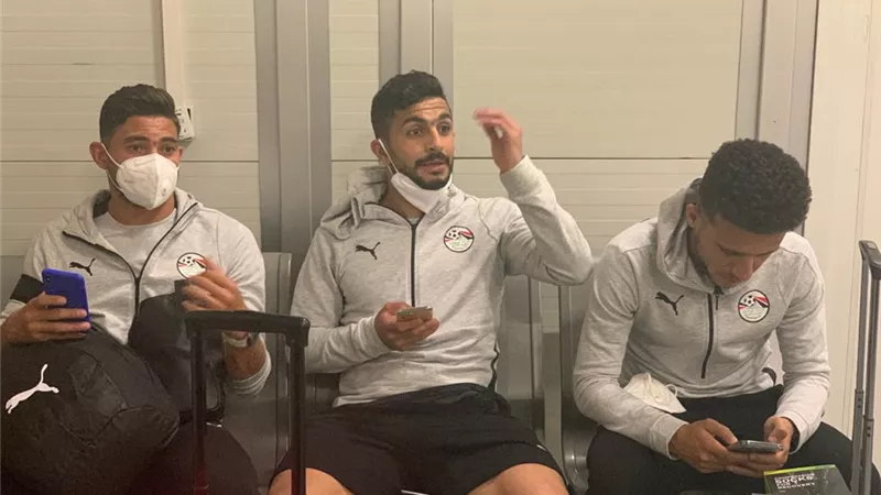 بعثة المنتخب تصل نيروبي استعدادا لمواجهة كينيا.. صور