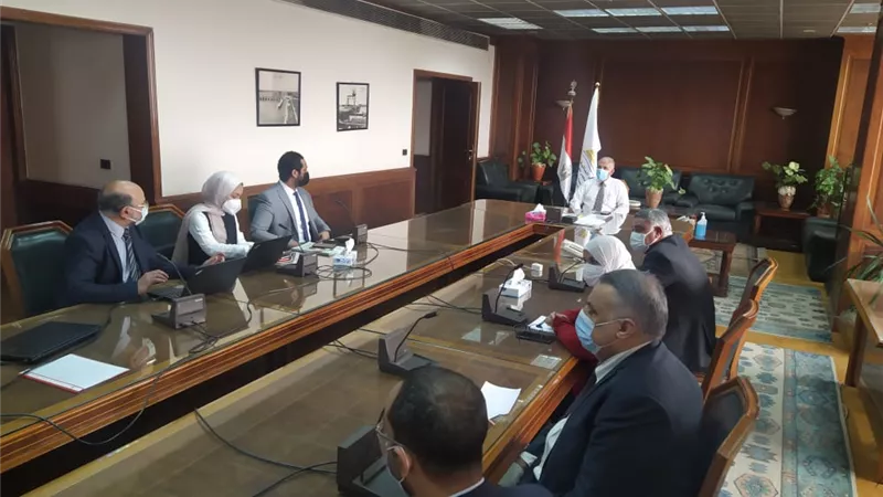 عبد العاطى :تحويل ٢٣٧ ألف فدان لأنظمة الري الحديث