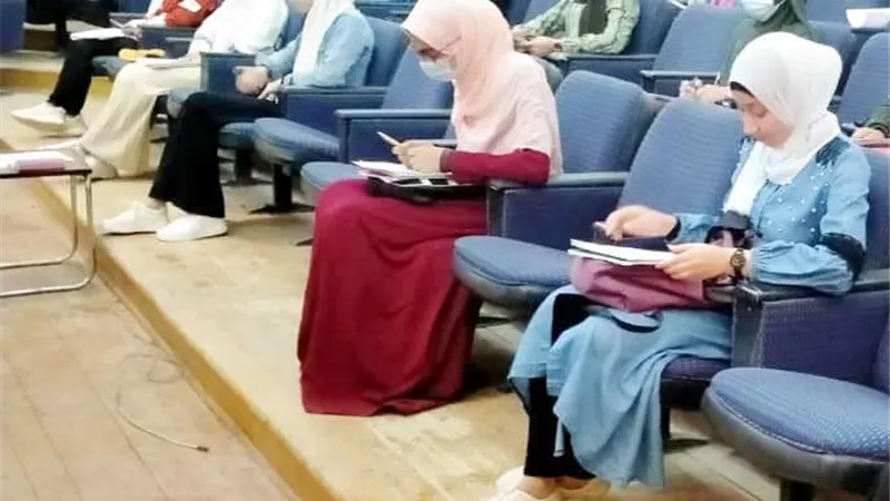 مجموعات تقوية فى ٥ قاعات مجهزة لطلاب الثانوية العامة بالوادى الجديد