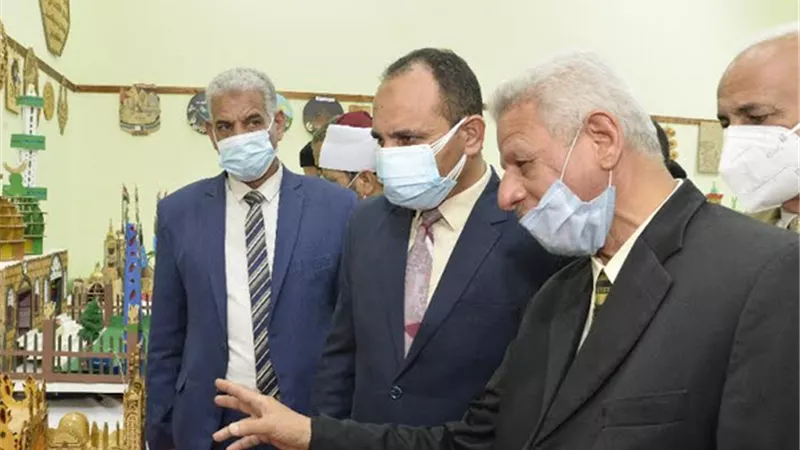سكرتير عام أسيوط يشهد ندوة 