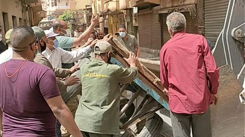 تحرير 177 محضر فى حملة موسعة للمرافق بالأقصر