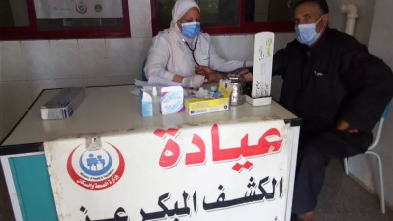 الكشف على 1560 مريض فى قافلة طبية بالدقهلية