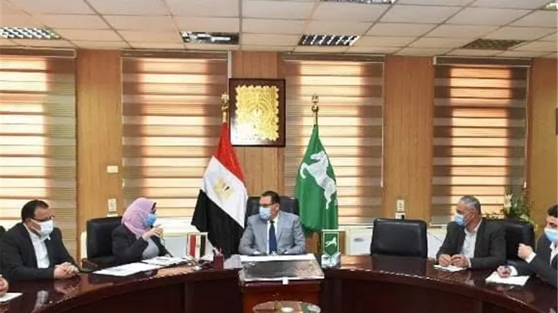 محافظ الشرقية يُشدد على سرعة الإنتهاء من أعمال تطوير ورفع كفاءة الأندية والمتنزهات