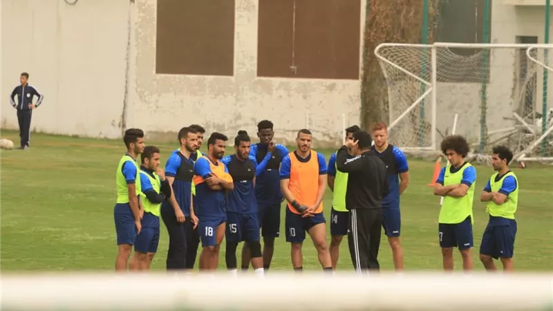 تفاصيل جلسة إيهاب جلال مع لاعبي الإسماعيلي
