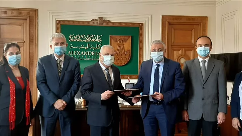 بروتوكول تعاون بين القوى العاملة وجامعة الإسكندرية لتدريب الطلاب على 7 مهن