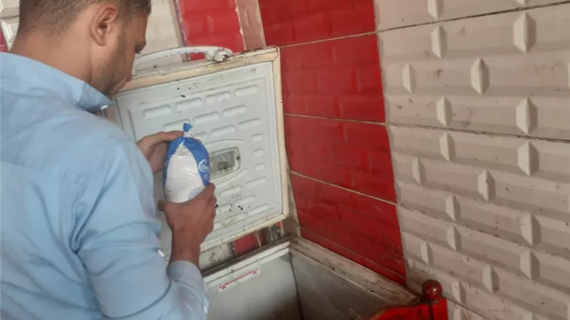 ضبط أغذية منتهية الصلاحية بسمسطا وبني سويف