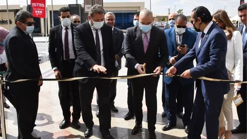 وزير الإسكان يفتتح الدورة الأولى لمعرض 