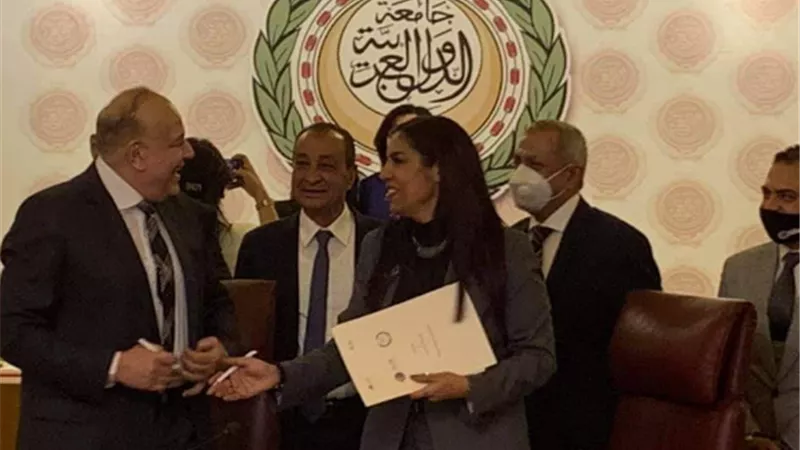 رئيس الأكاديمية العربية يشارك في فعاليات المنتدى الثالث للمرأة العربية للمسؤولية المجتمعية