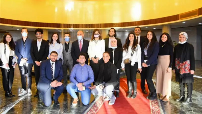 عبد العاطى و مكرم في حوار مفتوح حول 