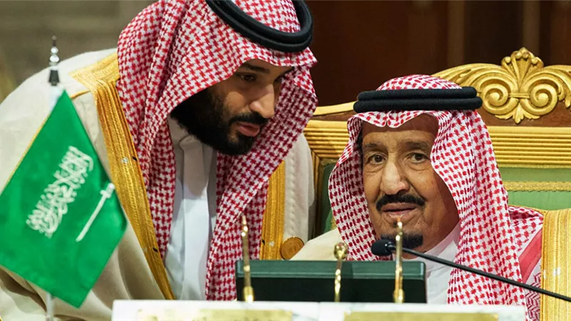 سلمان يلتقى رئيس الوزراء العراقي.. ويصدرون بيان مشترك