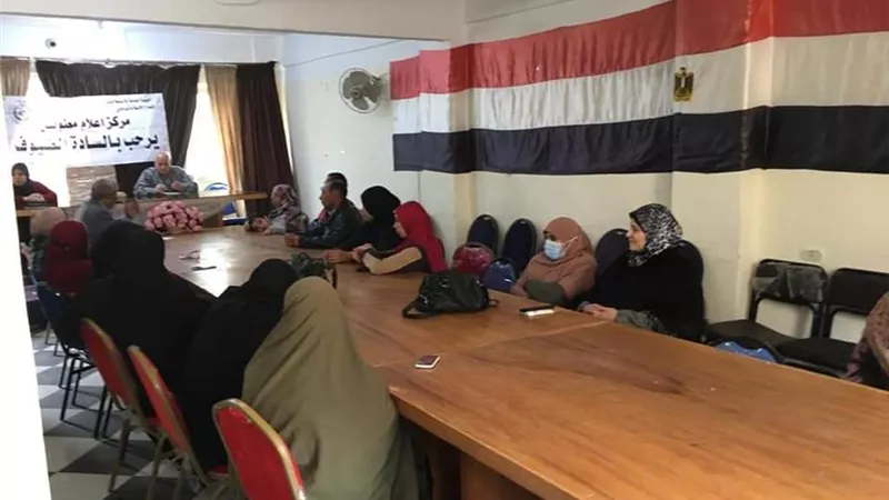 حياه كريمة في ندوة إعلامية بمطوبس