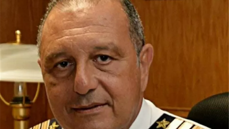 الطيار عمرو ابو العينين رئيساً لمجلس ادارة القابضة لمصر للطيران