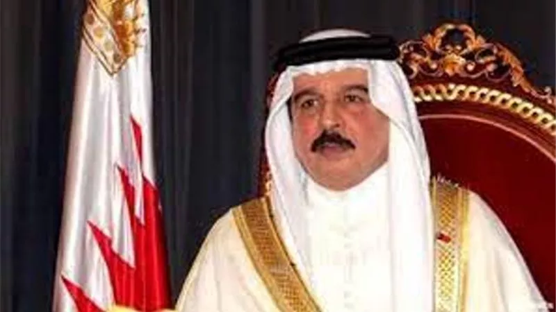 ملك البحرين يعزي الرئيس السيسي في ضحايا حادث قطاري سوهاج