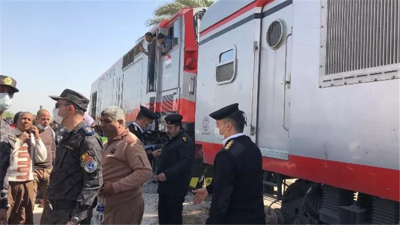 الأوقاف تقرر صرف 10 آلاف جنيه لأسرة كل متوفى و5 آلاف للمصاب بحادث قطارى سوهاج