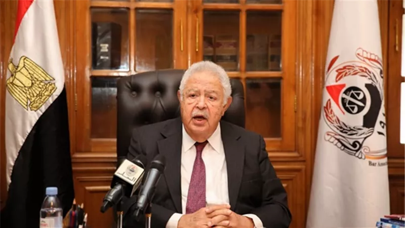 نقيب المحامين ينعي ضحايا حادث قطاري سوهاج
