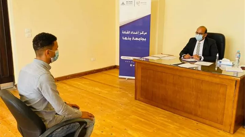 اعداد القادة بجامعة بنها يستقبل الطلاب الراغبين في التطوع بأنشطة المركز