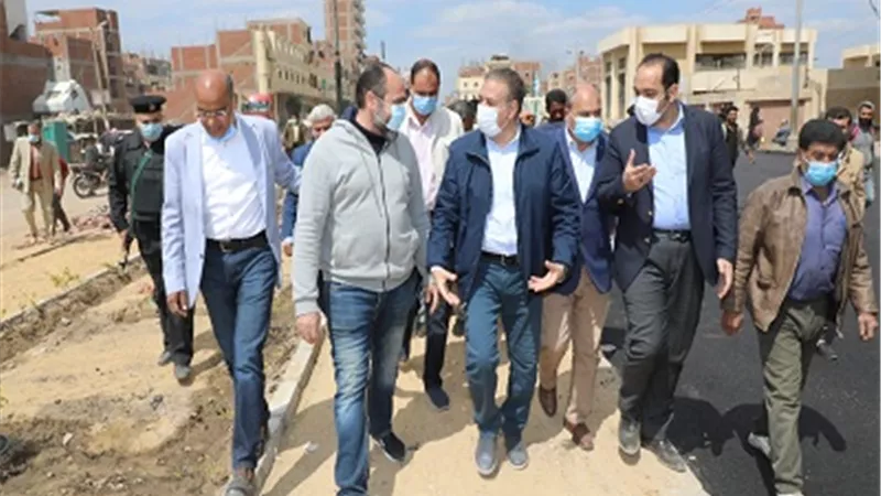 محافظ المنوفية يتفقد أعمال رصف ورفع كفاءة طريق النصر