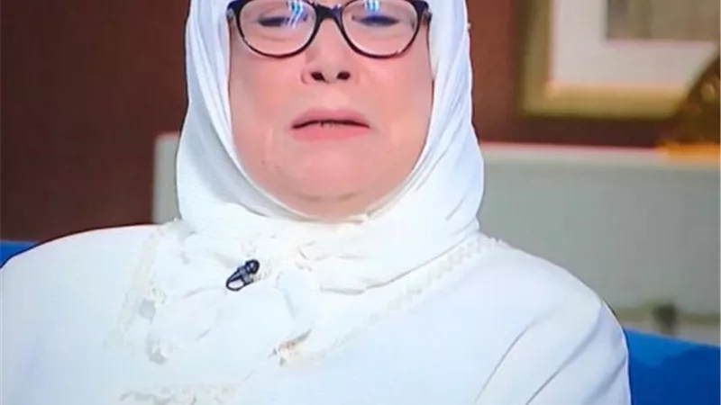 ياسمين الخيام والدى رفض تسجيلى للقرآن بصوتى .. تعرف علي السبب