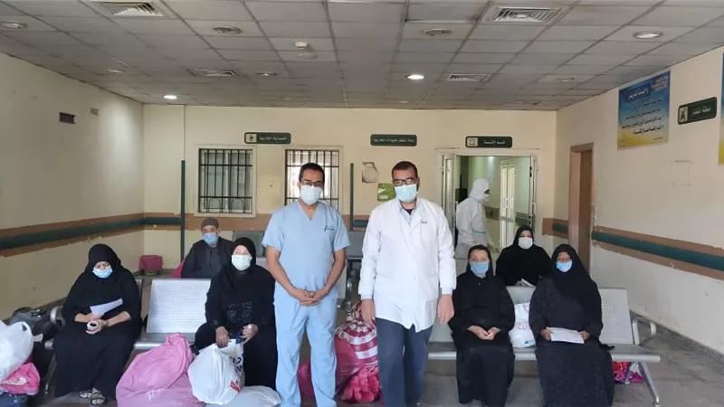 تعافى و خروج ٧ حالات كورونا بمستشفى قفط التعليمى